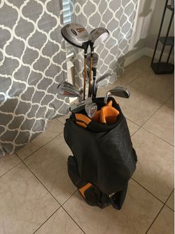 Wilson optimax golf clubs / bag set