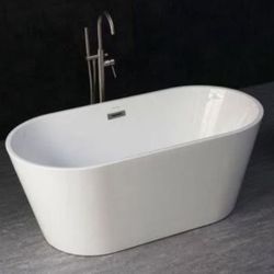WOODBRIDGE BATH TUB 