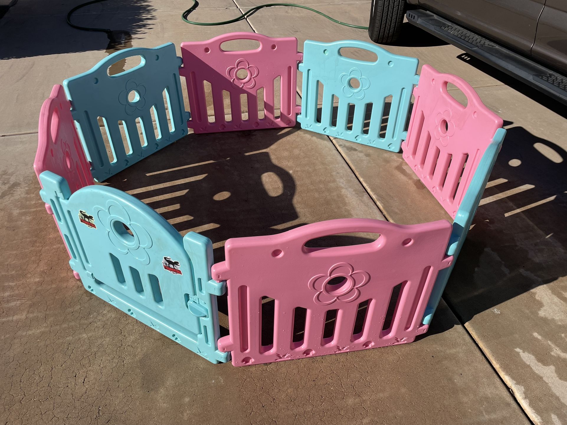 Toddler Or Pet Enclosure
