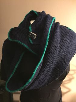 Gap One Size Unisex Navy Blue and Green Scarf