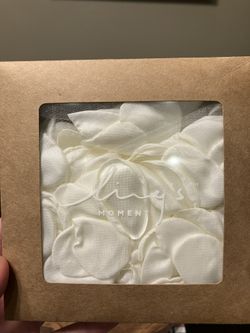 Ling’s Moments Rose Petals