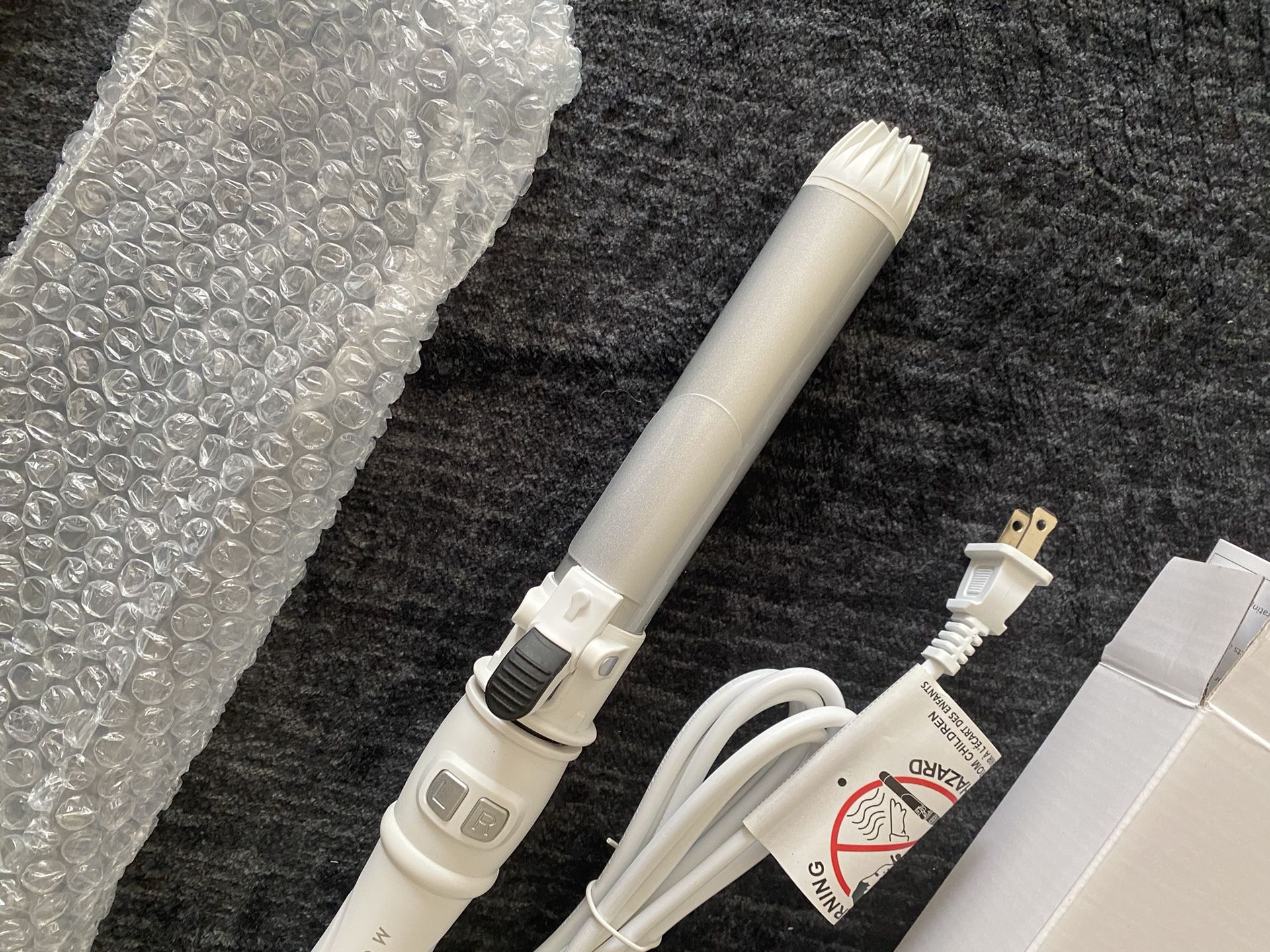 Monat Curling Iron