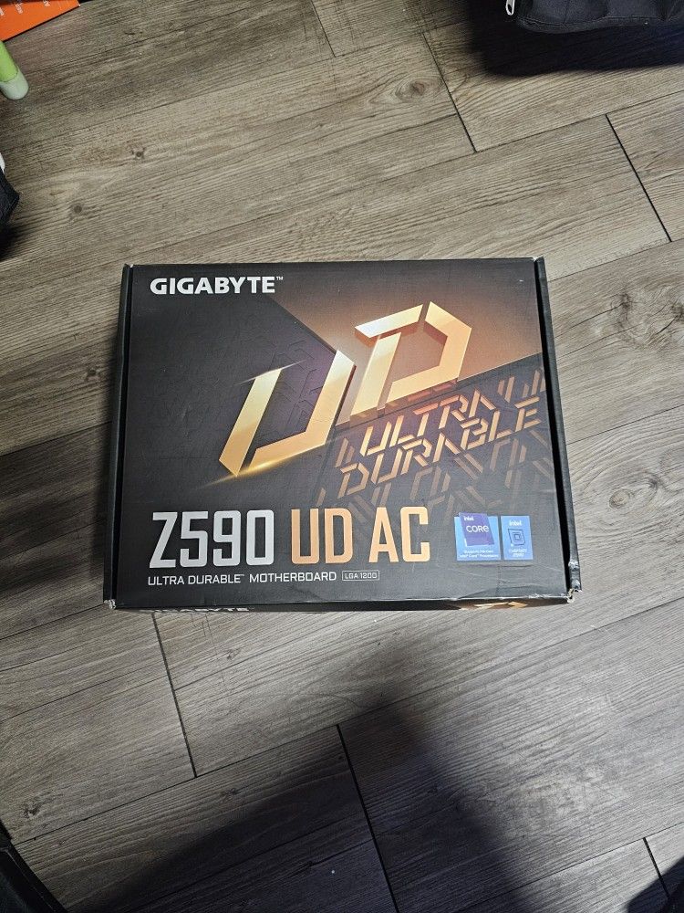 Gigabyte Z590 UD AC with Intel i9 11900k Cpu And 4x 16gb Corsair Ddr 4