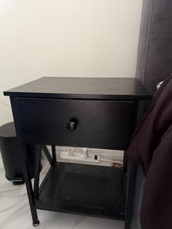 2 black nightstands