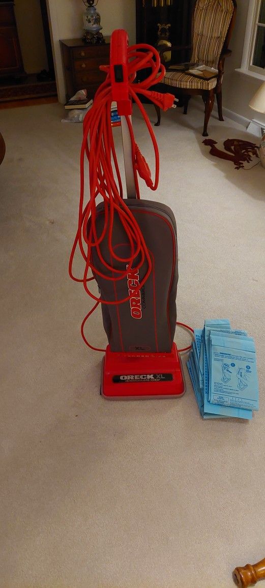 ORECK Commercial Vacuum Cleanet