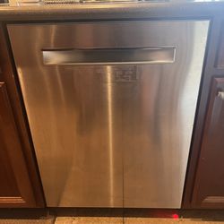 Bosch stainless dishwasher – works great – pick up in Gilbert