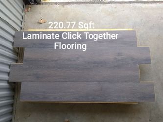 Oak Lazio Click Together Laminate Flooring 