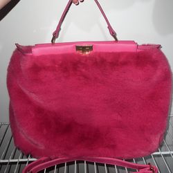 Pink fuzzy purse 