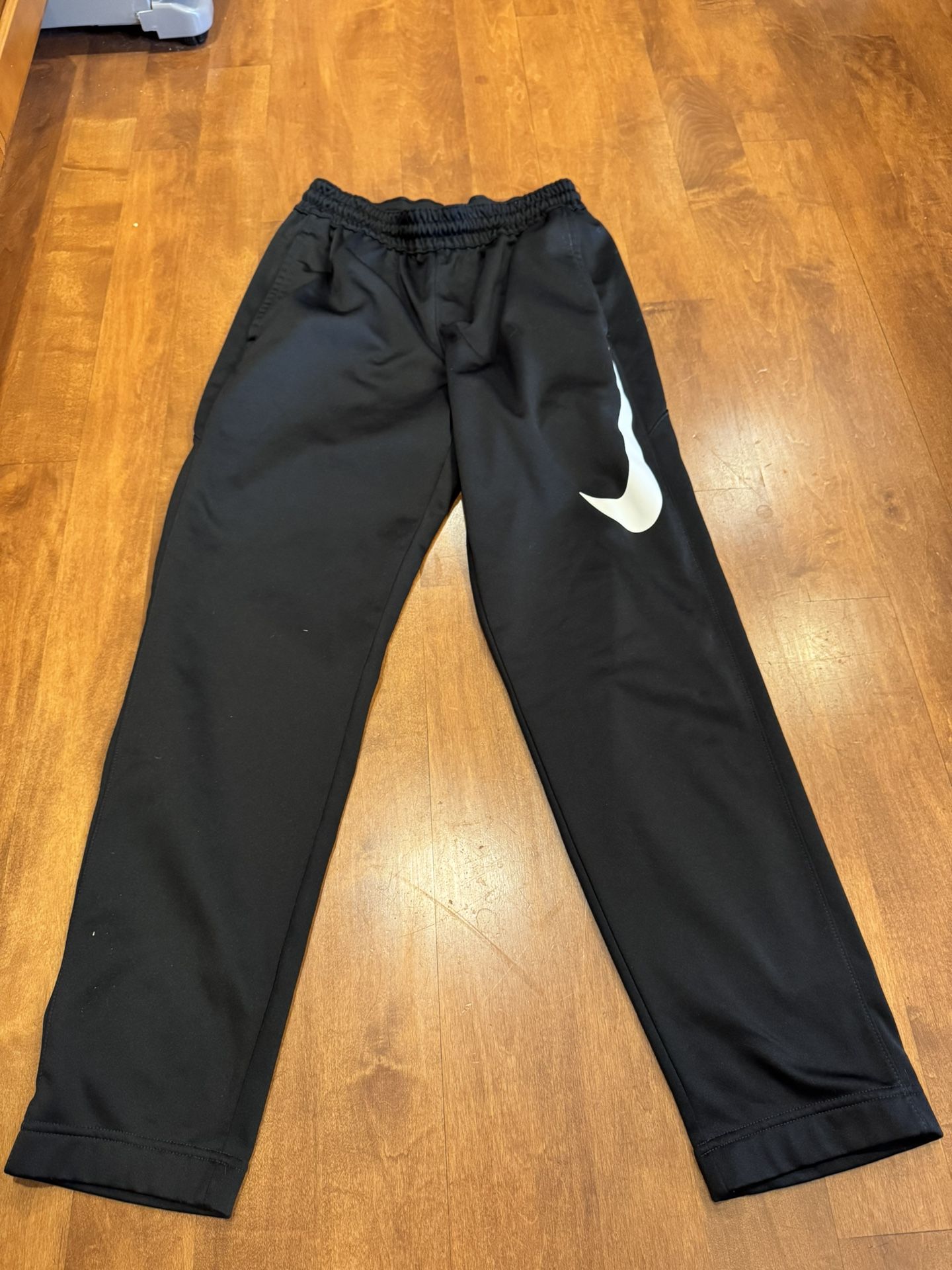 Men’s Nike Dri Fit Joggers Shipping Available