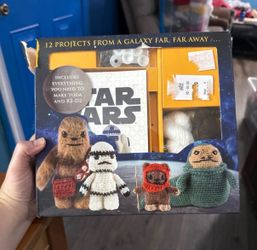 Star Wars Crochet Yoda & R2-D2 Crochet Kit