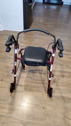 Walker with seat