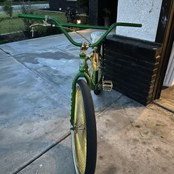 thron mr cartoon colab