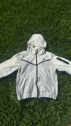 Gray/cream Nike Tech hoodie | Large