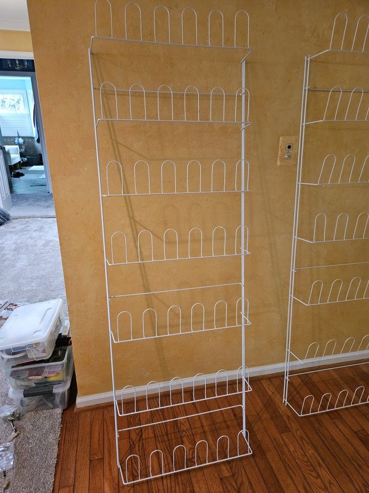 Wire Hanging Shoe Rack/Organizer