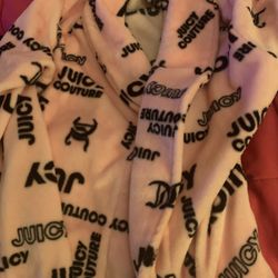 Juicy Couture Robe 
