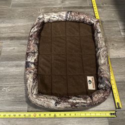24in L x 18in W