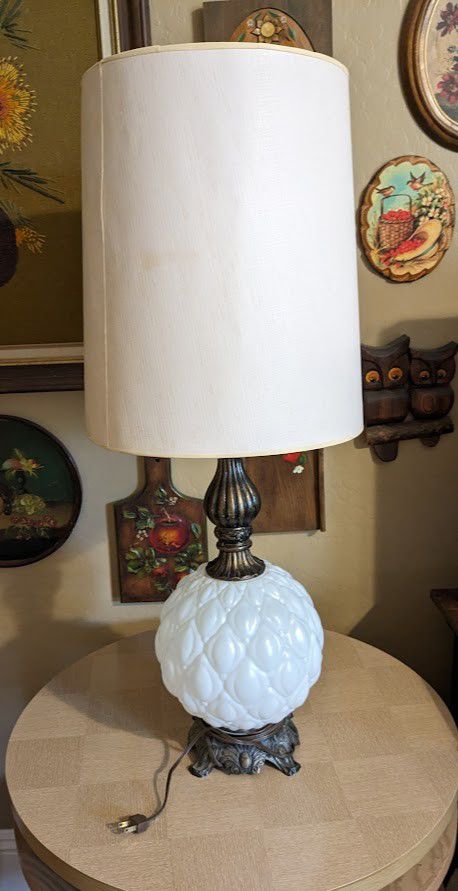 Vintage Milk Glass Style Table Lamp