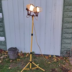 ALLTRADE POWER GLOW DUAL-HEAD HALOGEN WORK LIGHT TRIPOD 