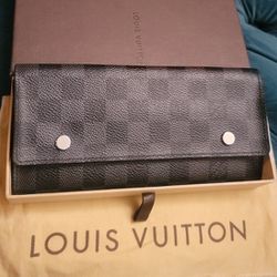 Louis Vuitton Damier Graphite 4 Piece Wallet Set for Sale in Everett, WA -  OfferUp