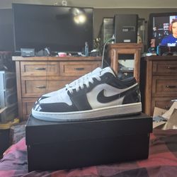 Air Jordan 1 Low (Concord) Size 10.5