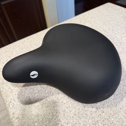Extra Large, Big Padded Seat Saddle
