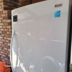 Kenmore Frost Free Freezer In Good Condition For Sale