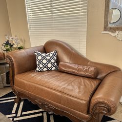 Two Piece Leather Sofa Set Great Condition