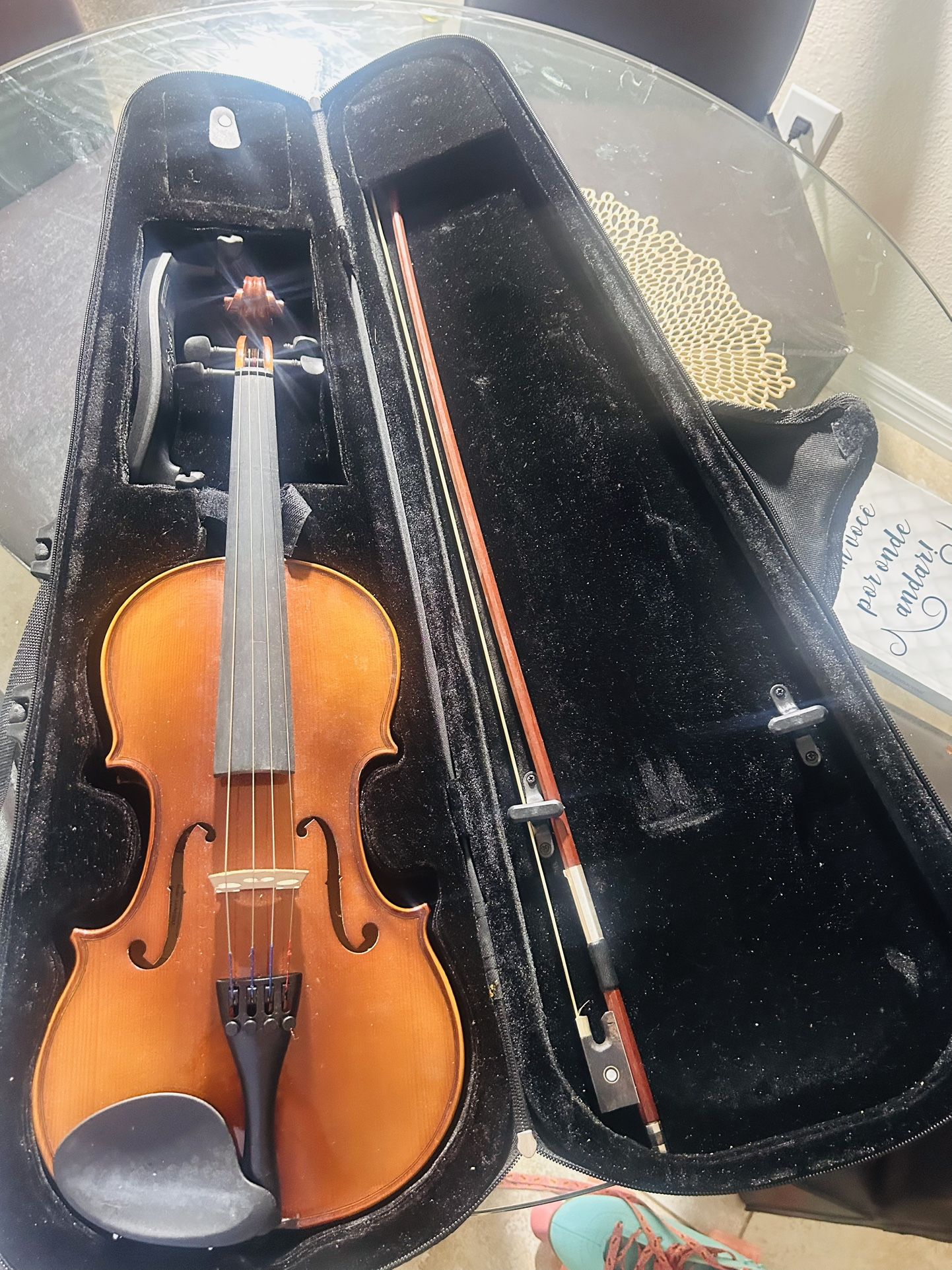 Full Size Violin 4/4 with Case & Bow – Excellent Condition