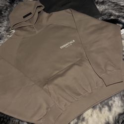 Oak Essential Hoodie