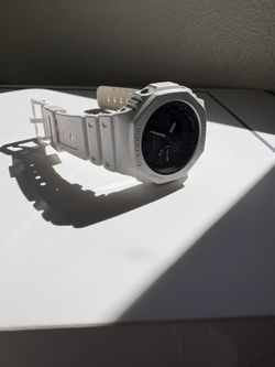 Casio G-Shock White GA-2100 – Clean Look – Great Shape