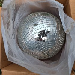 Mirror ball 12"