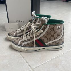Gucci Shoes Size 37