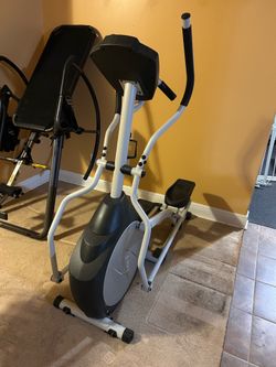 Fuel Fitness FE44 elliptical