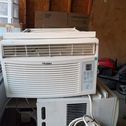 Window Ac 8000 Btu, Digital With Remote 