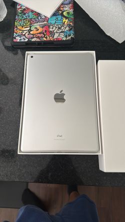 Apple iPad (9th Generation) 64 GB