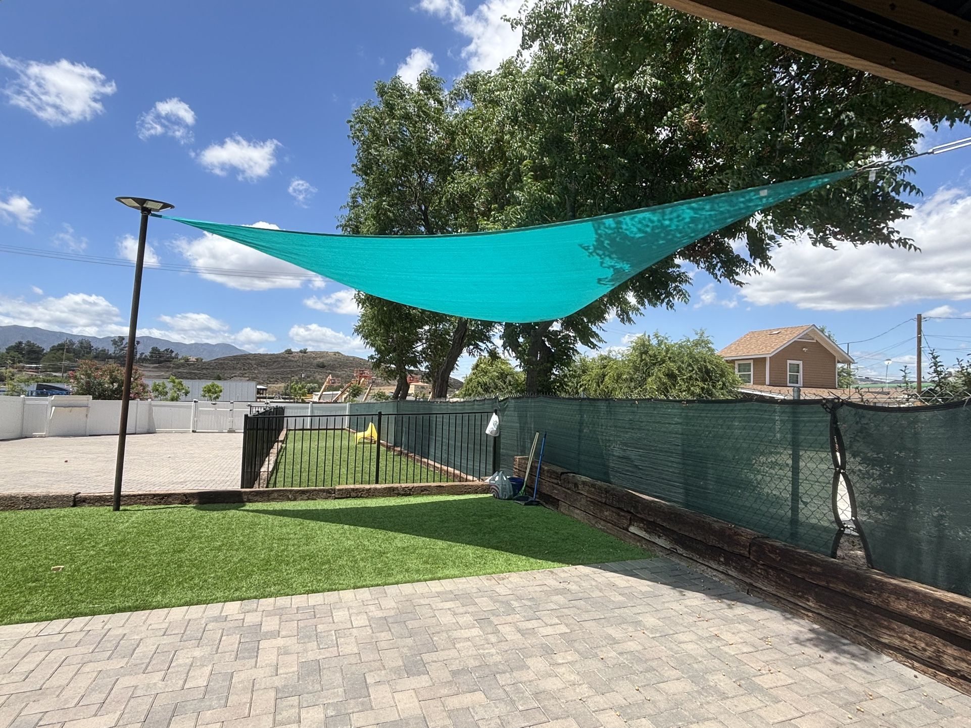 24x24x24 Triangles Shades -2 Available 
