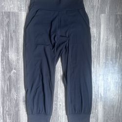 Lululemon Align Jogger 23” Crop Pants SZ 4 Women’s Black Joggers