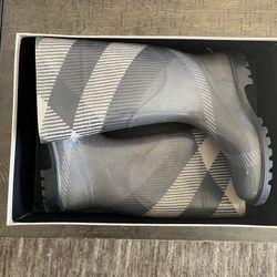 Plaid Rain Boots 