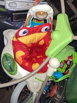 Baby excersaucer