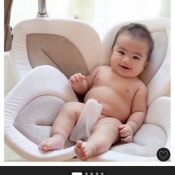 Blooming Baby Bath Lotus