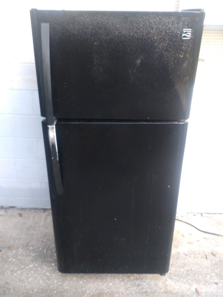 Kenmore Top Freezer Refrigerator 