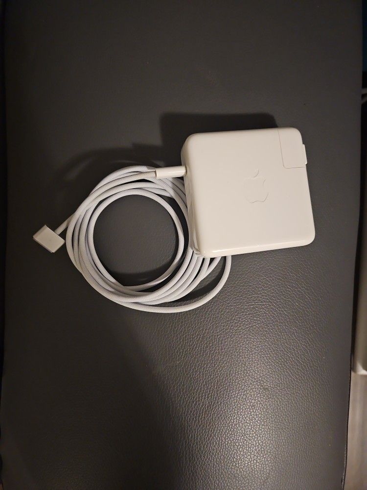 Apple 85W MagSafe 2 Power Adapter (for MacBook Pro with Retina display)
