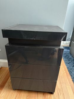 Nightstand with 3 Drawers