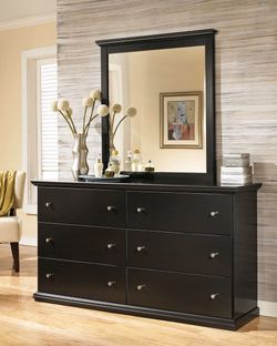 Gorgeous black dresser and mirror new