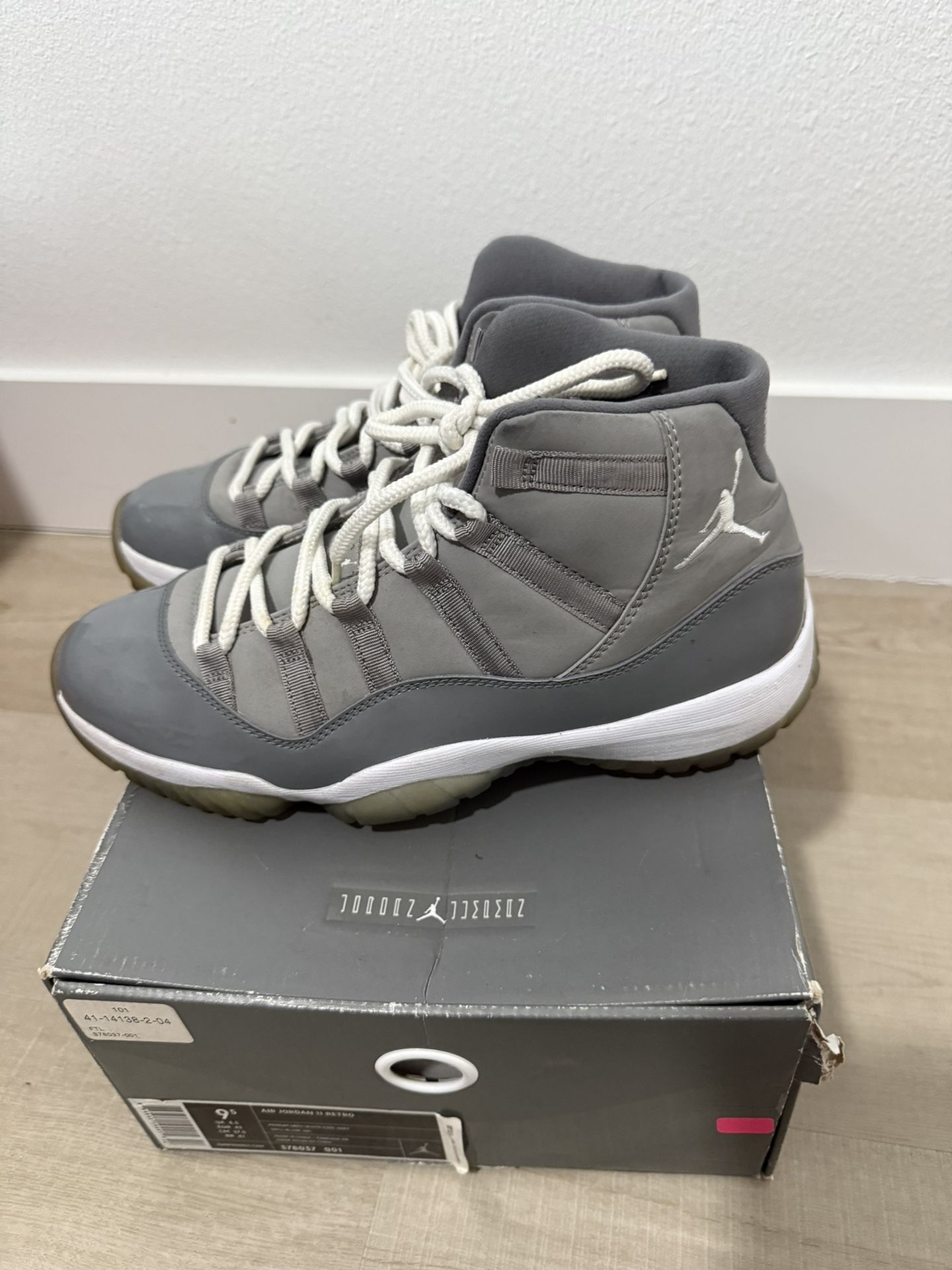Air Jordan 11 Retro Cool Grey 2010 Sz 9.5