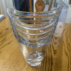 Lenox Crystal Vase – Elegant Sculpted Design (VERY HEAVY) 