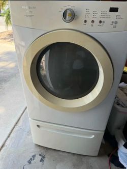 Frigidaire Affinity Gas Washer with pedestal