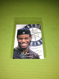 Near Mint 1993 Ken Griffey Jr. Baseball Card  - Leaf Studio #96