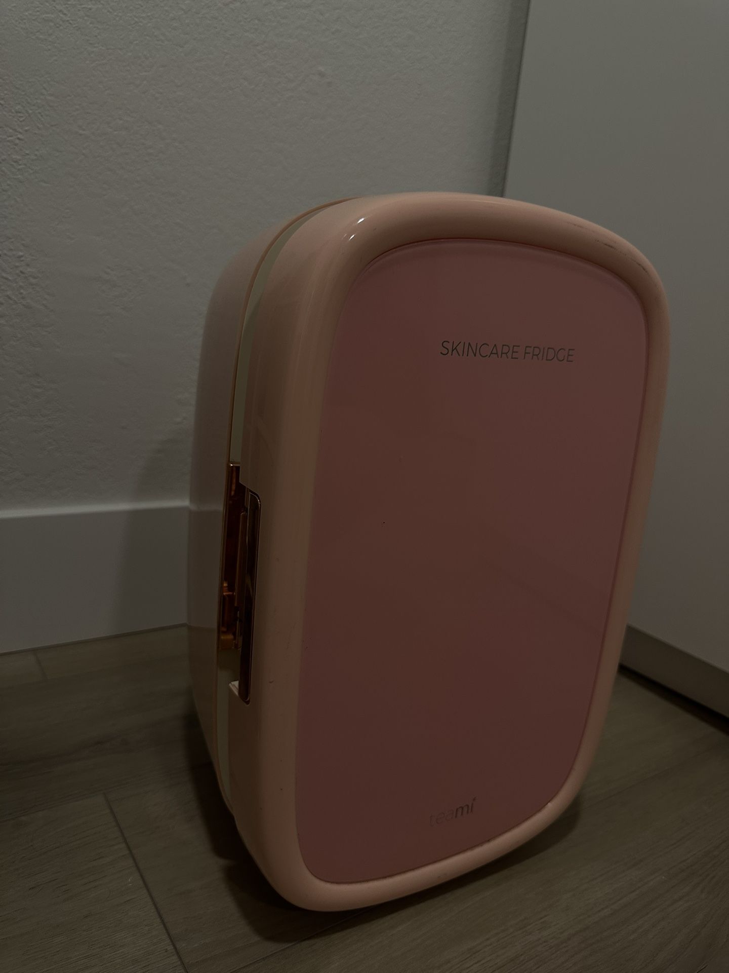 Teami Mini Fridge