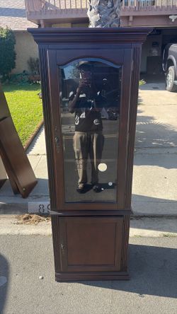 China cabinet /tv stand